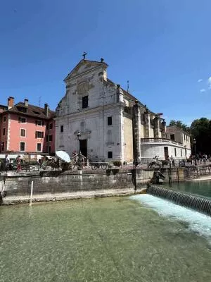 Saint François de Sales Church, Annecy – Thiou Canal