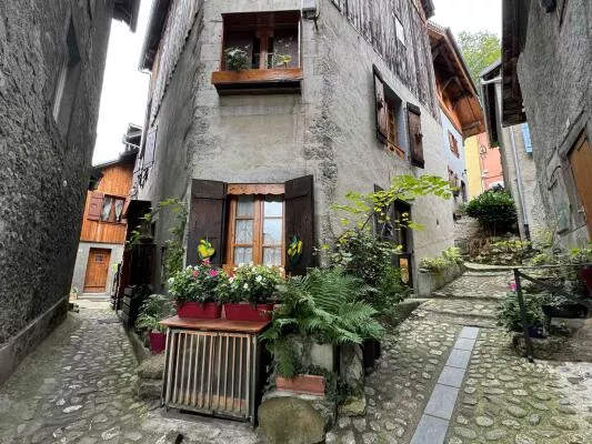 The alleys of Taninges’ old village