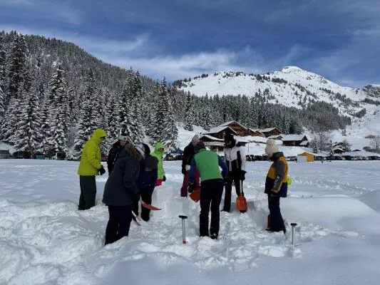 Construction d'igloos pour groupes Poudre d'Escampette