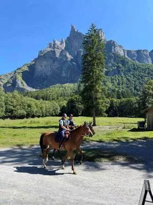 Horseback ride in the Grand Site of Fer-à-Cheva
