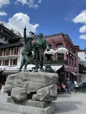 Statues of Balmat and De Saussure, Chamonix