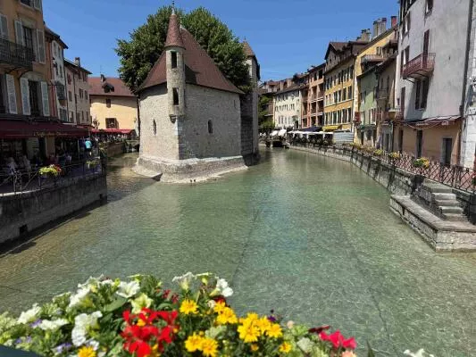 Vieilles prisons Annecy Palais de l'Isle