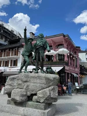 Statues of Balmat and De Saussure, Chamonix