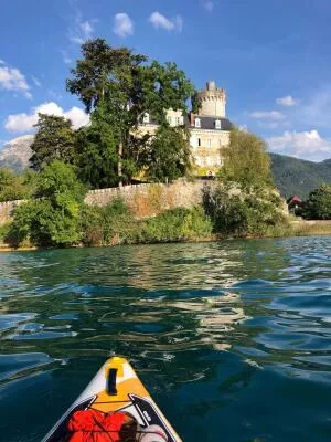 Kayak tour at Château de Duingt