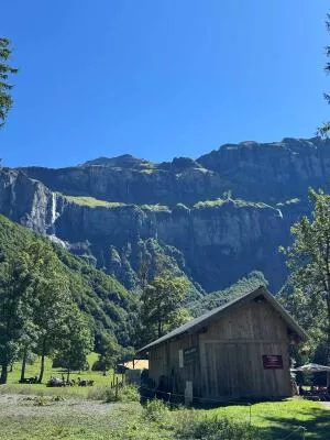 Cirque du Fer-à-Cheval with Poudre d’Escampette